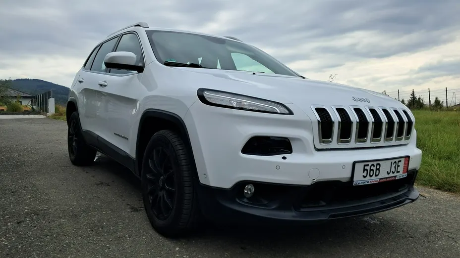 JEEP Cherokee -