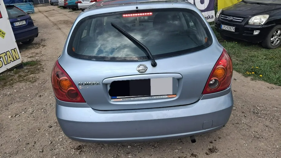 NISSAN Almera -