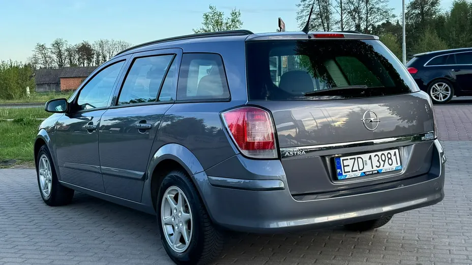 OPEL Astra -