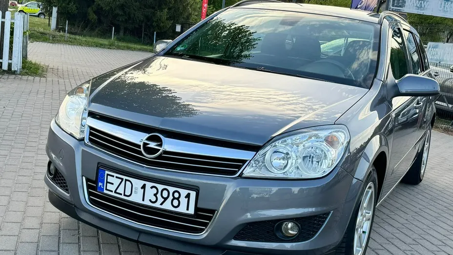 OPEL Astra -