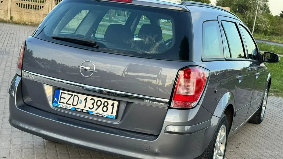OPEL Astra -