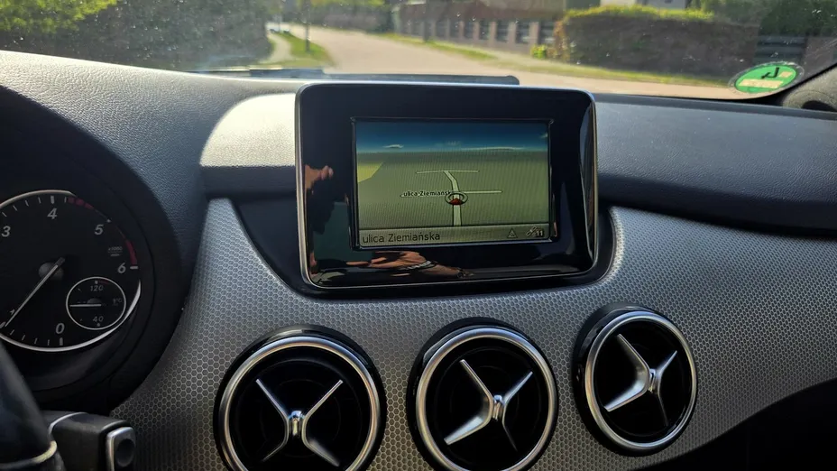 MERCEDES-BENZ B Klasa -