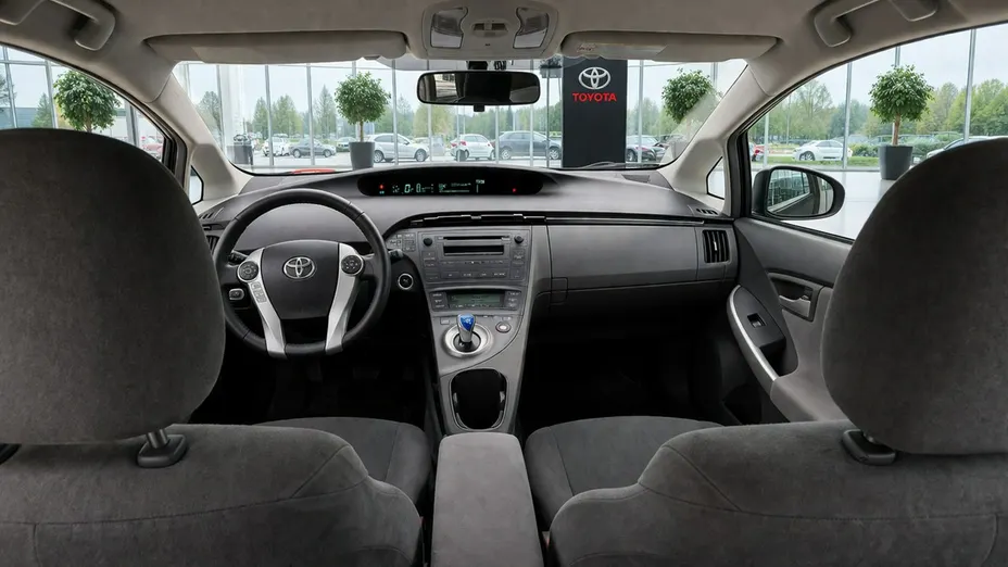 TOYOTA Prius -