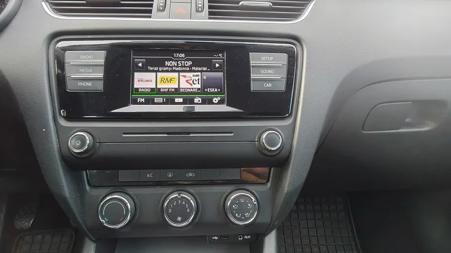 SKODA Octavia -