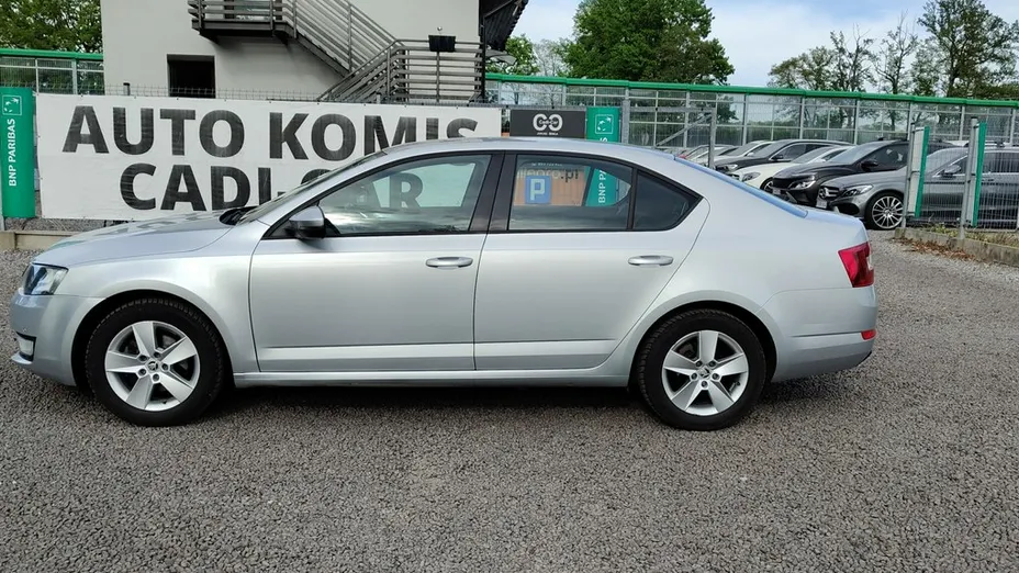 SKODA Octavia -