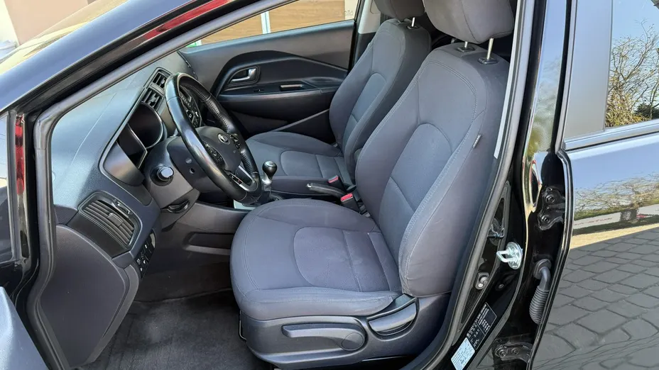 KIA Rio -