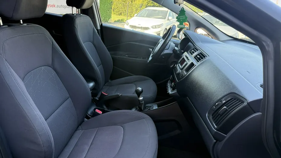 KIA Rio -