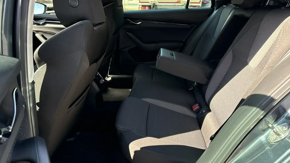 SKODA Octavia -