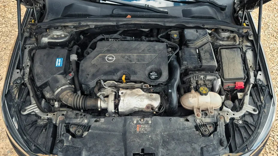 OPEL Insignia -
