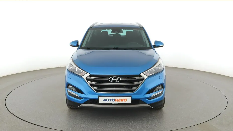 HYUNDAI Tucson -