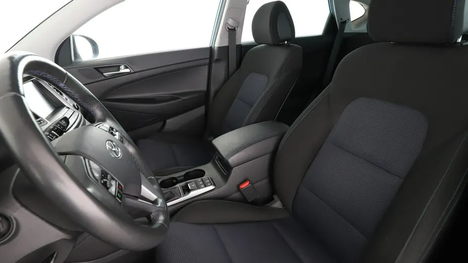 HYUNDAI Tucson -
