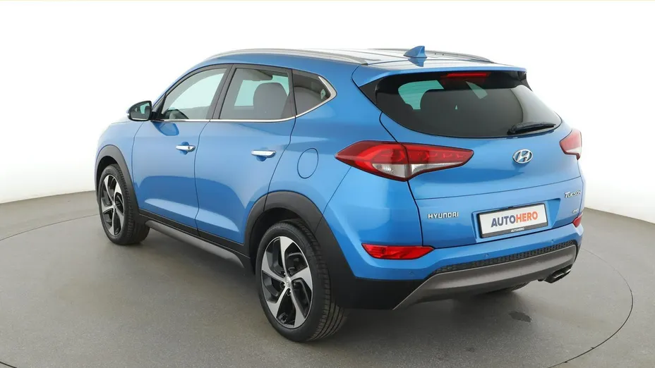 HYUNDAI Tucson -