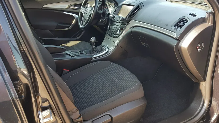 OPEL Insignia -