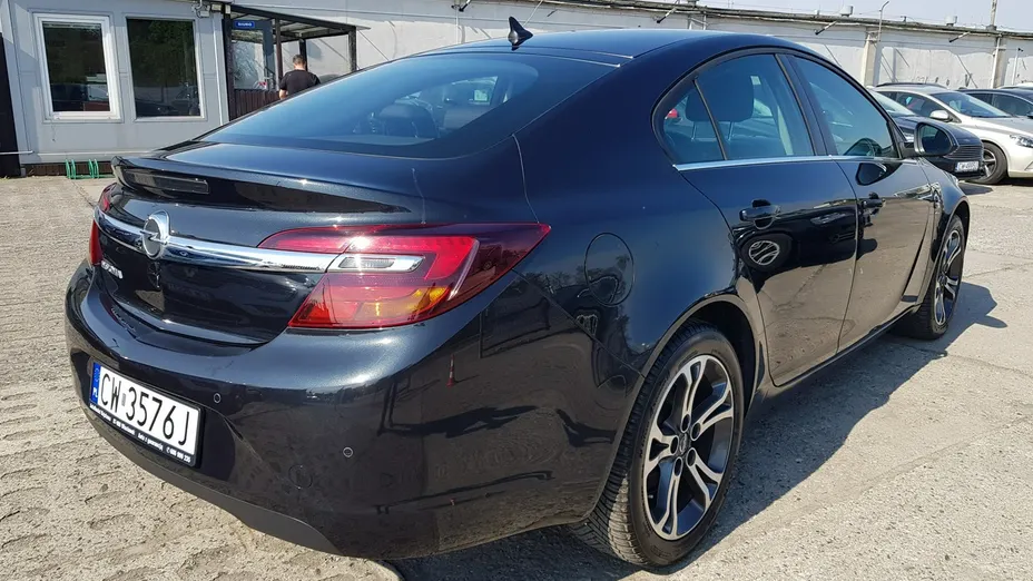 OPEL Insignia -