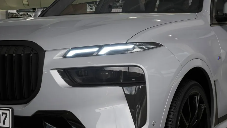 BMW X7 -