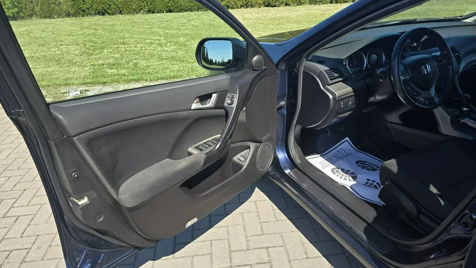 HONDA Accord -