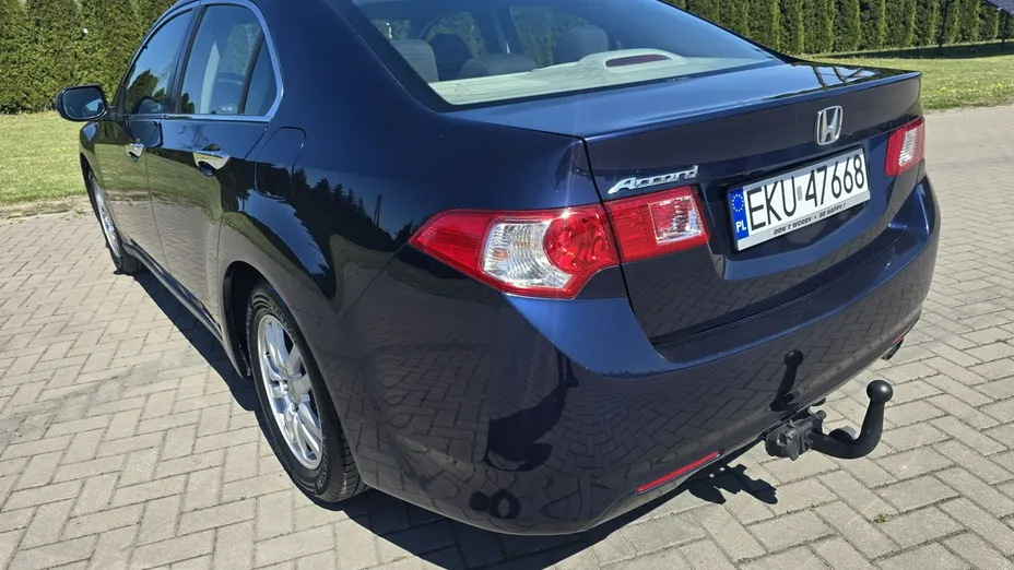 HONDA Accord -