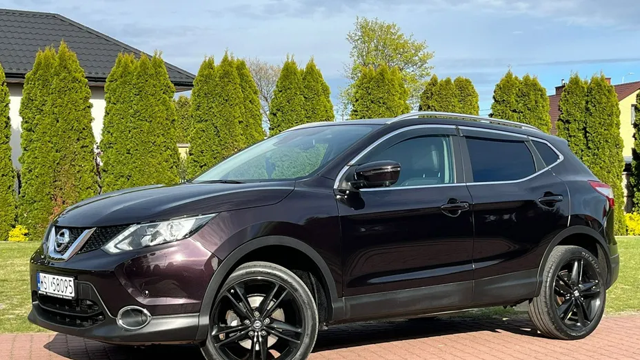NISSAN Qashqai -