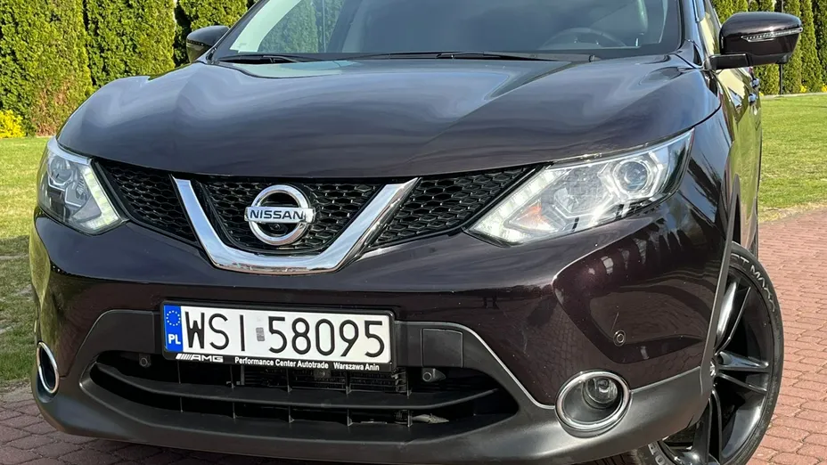 NISSAN Qashqai -