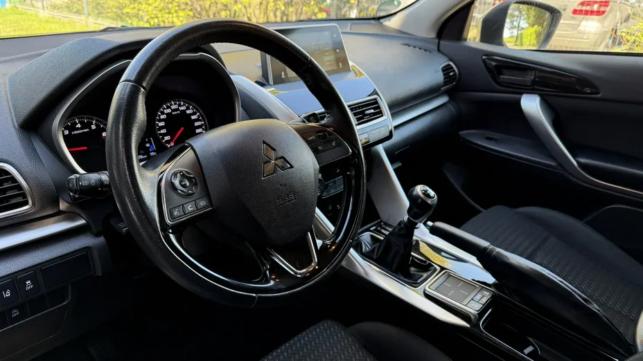 MITSUBISHI Eclipse Cross -