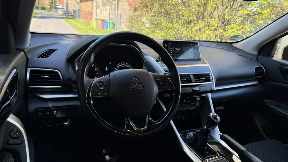 MITSUBISHI Eclipse Cross -