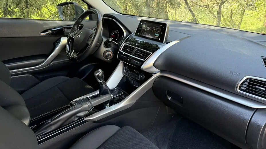 MITSUBISHI Eclipse Cross -