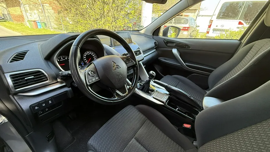 MITSUBISHI Eclipse Cross -
