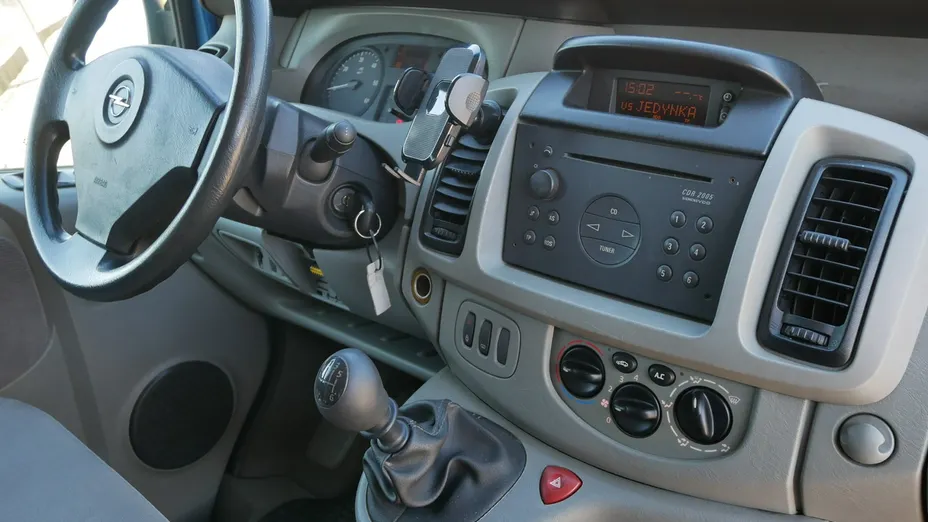 OPEL Vivaro -