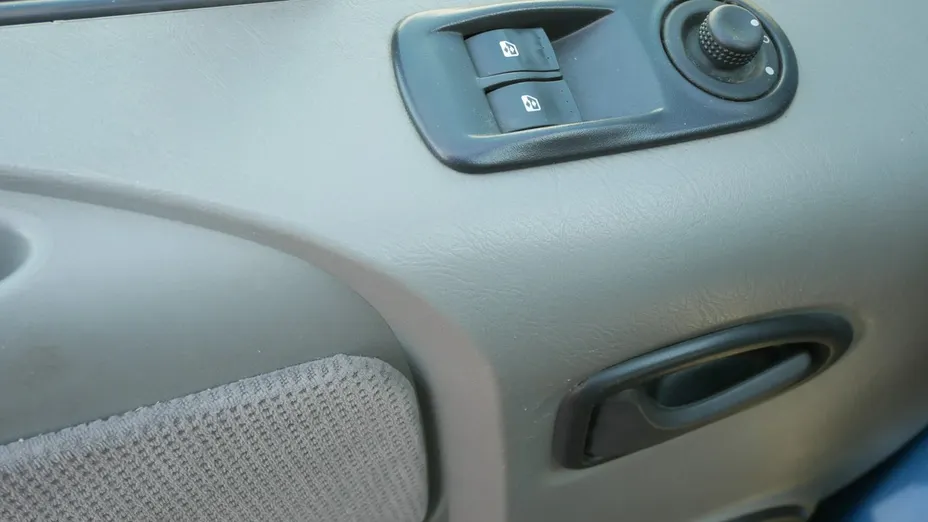 OPEL Vivaro -