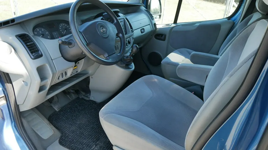 OPEL Vivaro -
