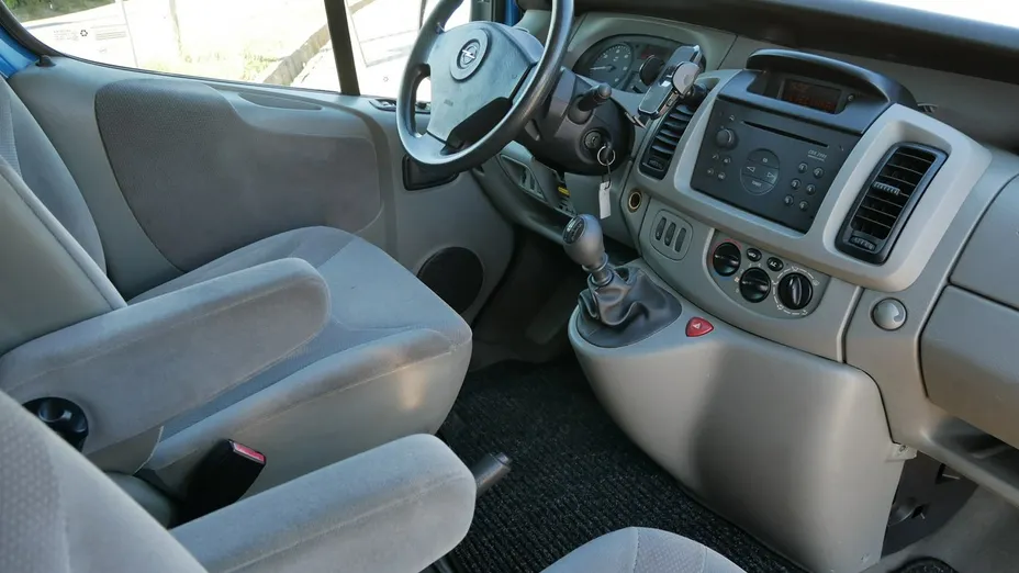 OPEL Vivaro -