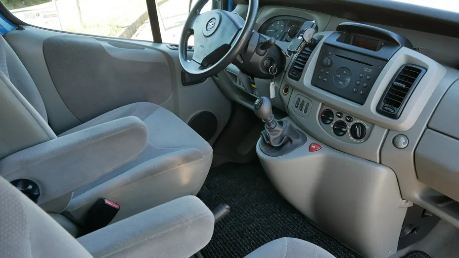 OPEL Vivaro -