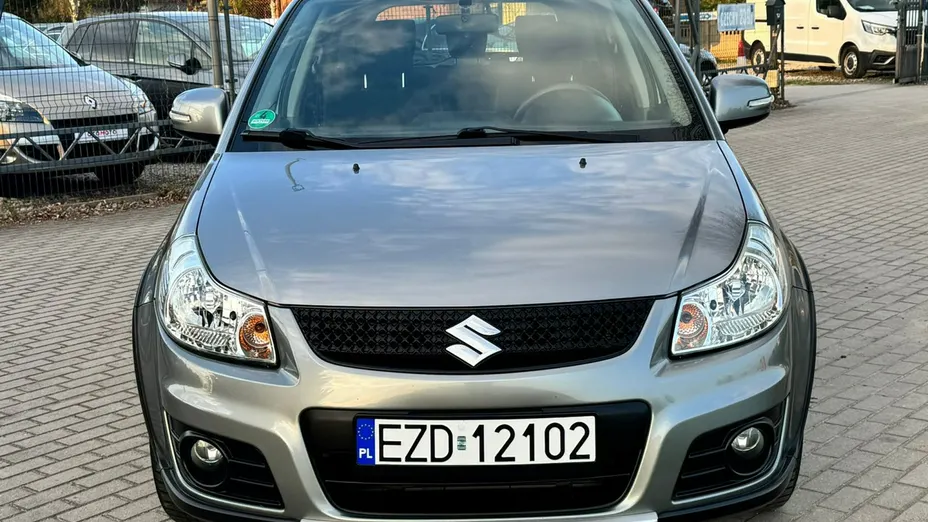 SUZUKI SX4 -