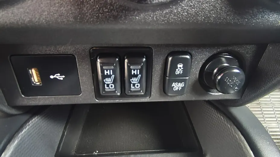 MITSUBISHI ASX -