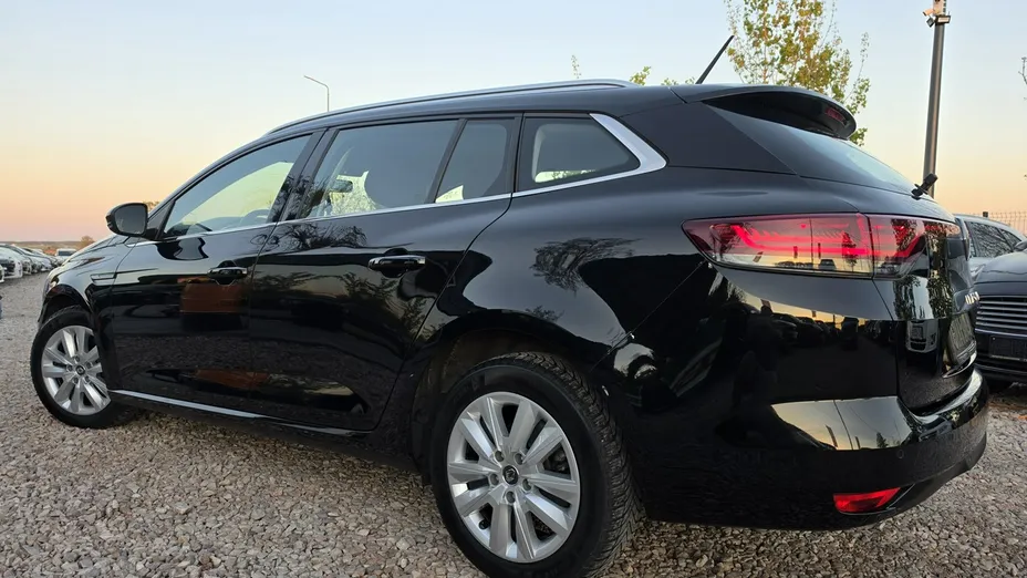 RENAULT Megane -