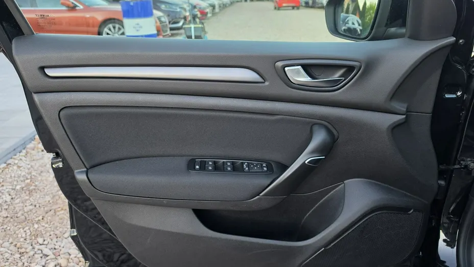 RENAULT Megane -