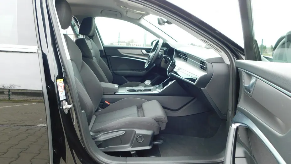 AUDI A6 -