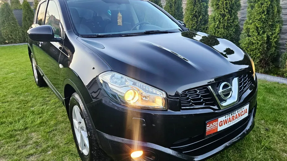 NISSAN Qashqai -