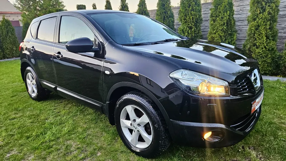 NISSAN Qashqai -