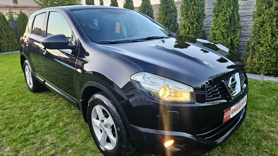 NISSAN Qashqai -