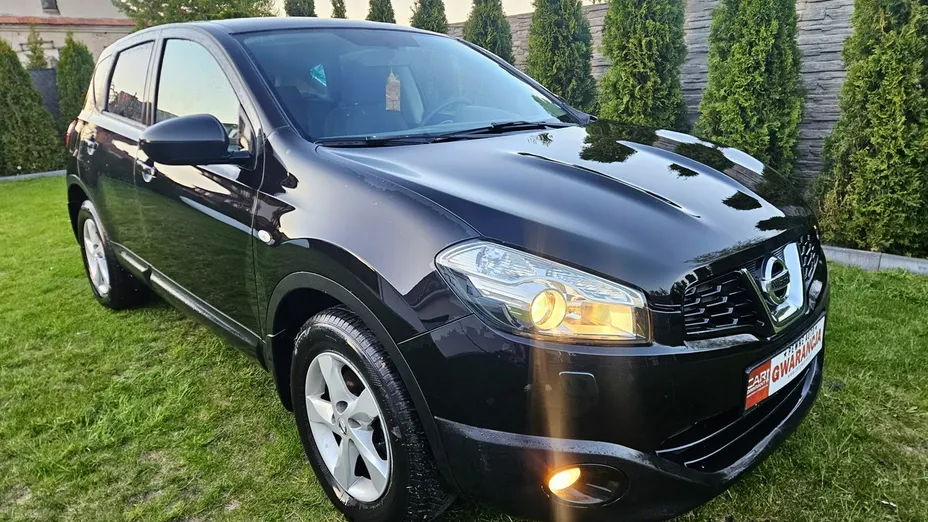 NISSAN Qashqai -