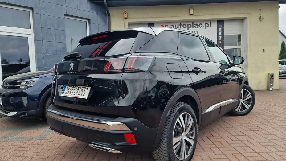 PEUGEOT 3008 -