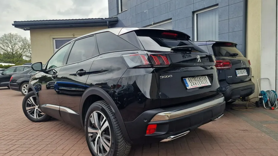 PEUGEOT 3008 -