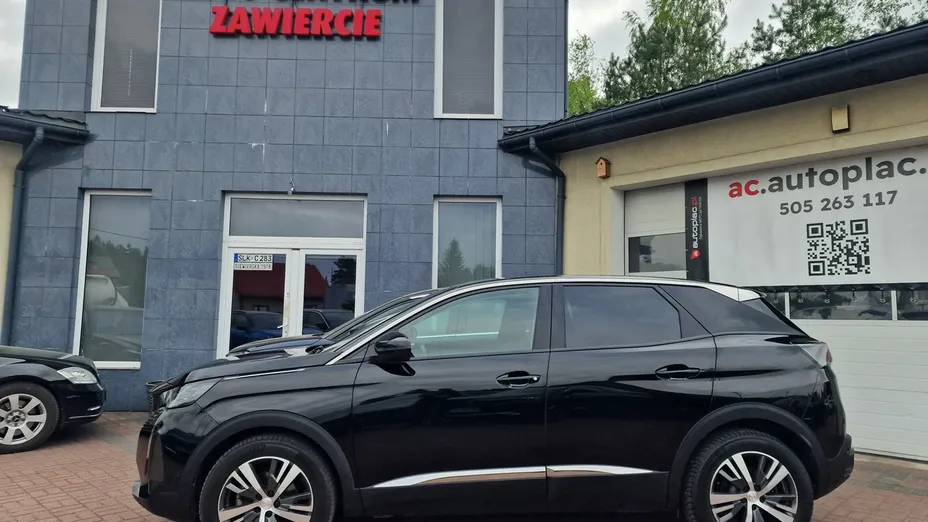 PEUGEOT 3008 -