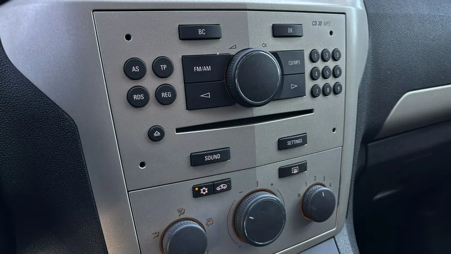 OPEL Zafira -