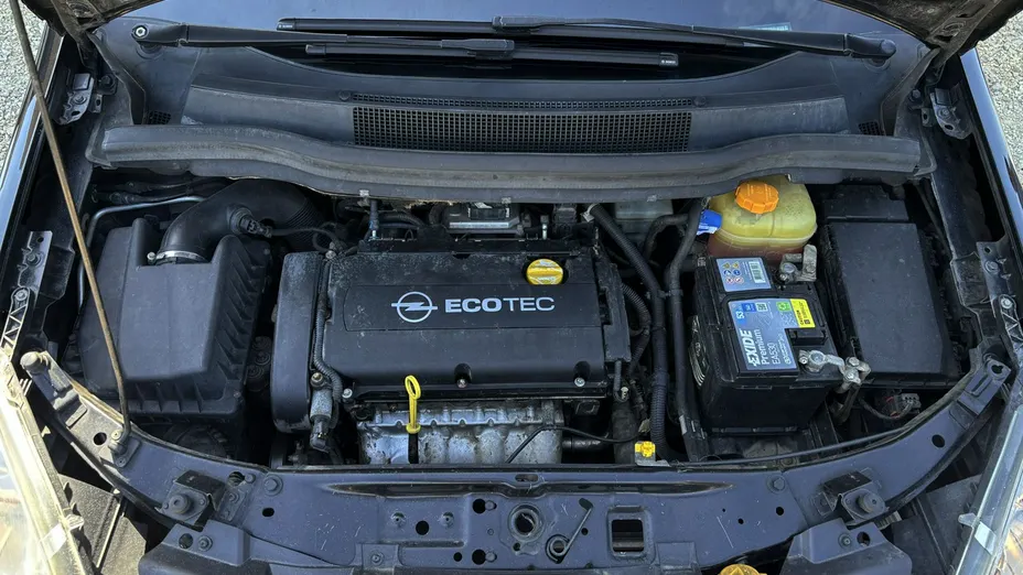 OPEL Zafira -