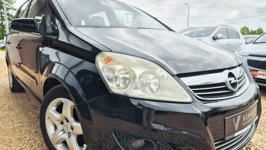 OPEL Zafira -