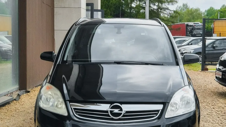OPEL Zafira -