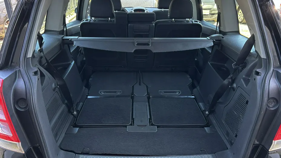 OPEL Zafira -