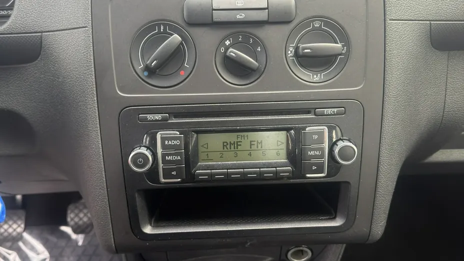 VOLKSWAGEN Caddy -